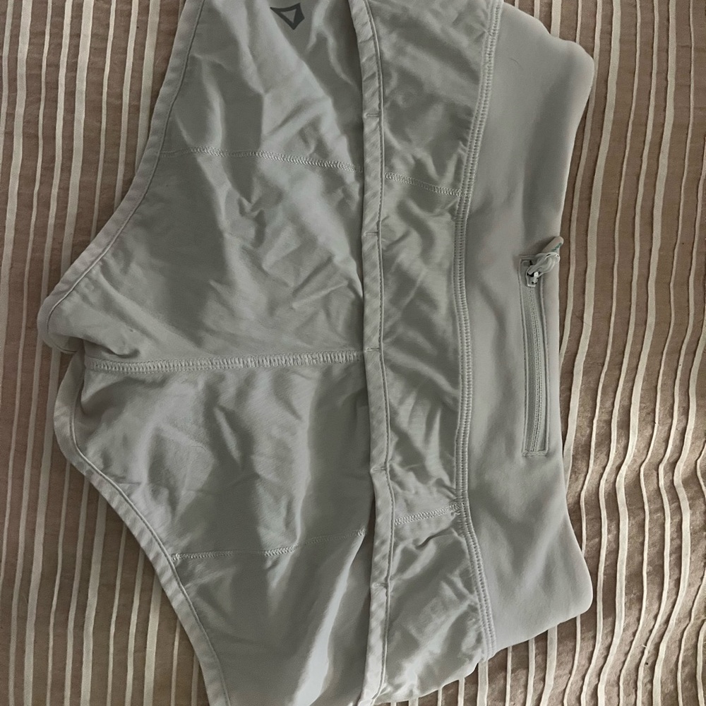 Ivivva white speed ups